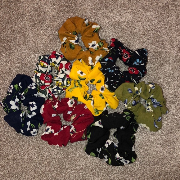 Scrunchie Bundle - Picture 1 of 2